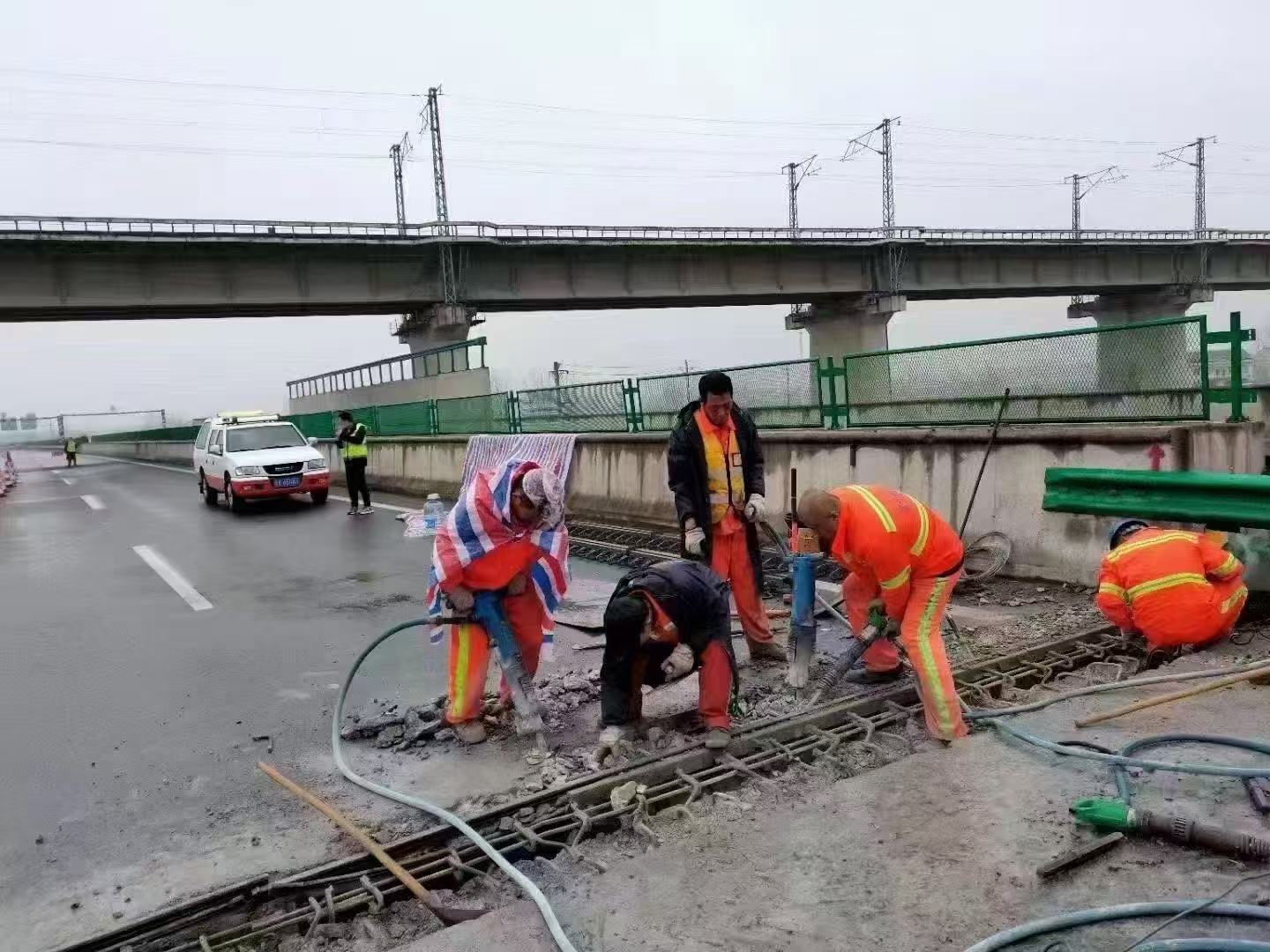 路北桥梁伸缩缝抢修料